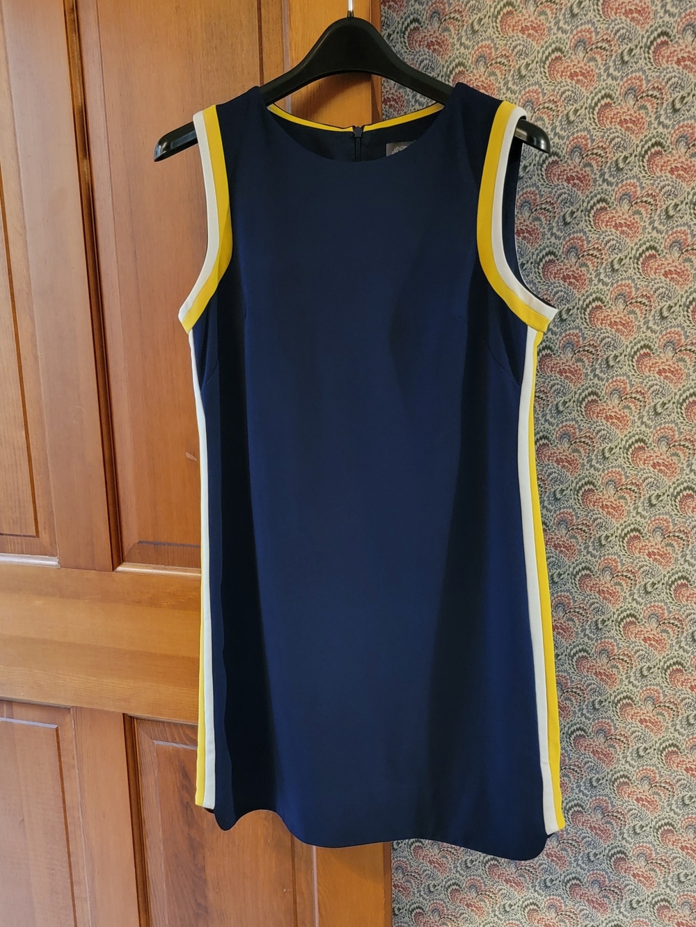 Vince Camuto Navy Blue Yellow Colorblock Side Stripe Shift Dress